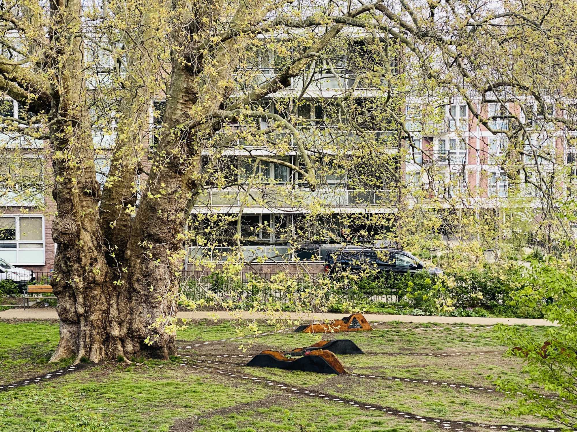 T(h)ree, Clarence Gardens, London