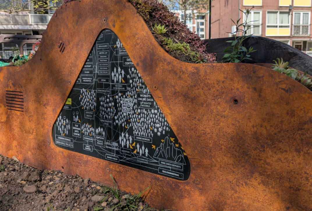 T(h)ree, Clarence Gardens, London